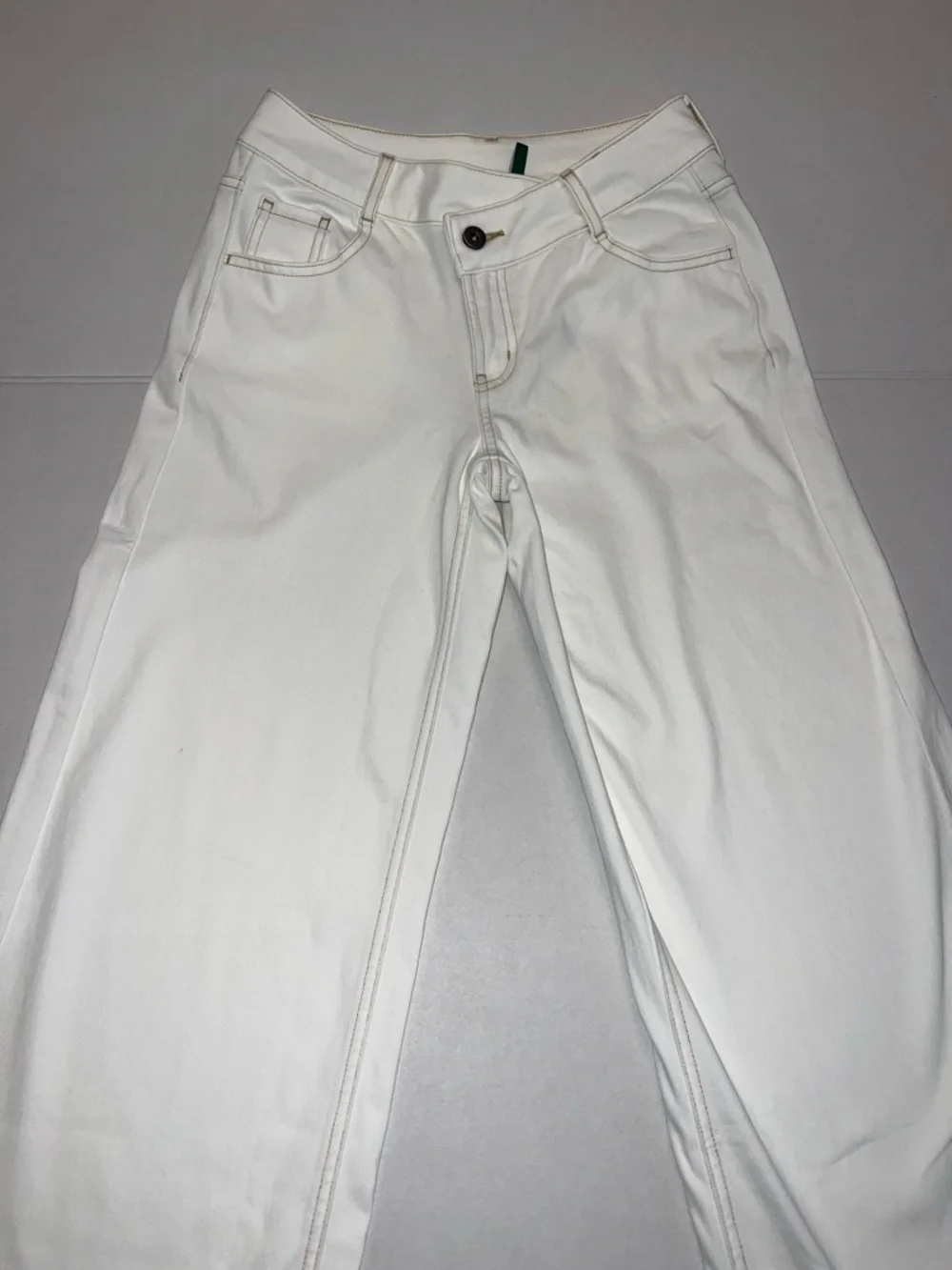 HALARA ASYMMETRIC WHITE STRETCH DENIM WIDE LEG JEANS PANTS SIZE XS NEW - Picture 4 of 16
